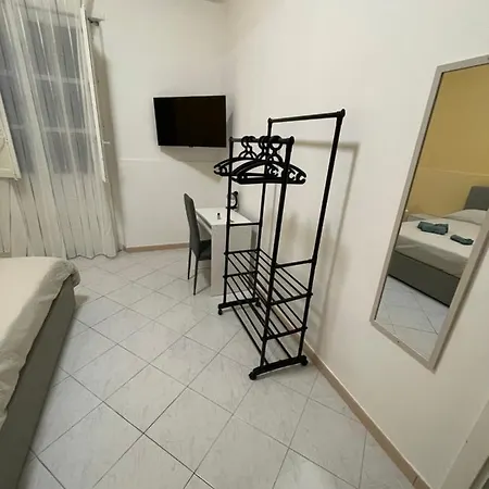Lavica Airport Bed and Breakfast *