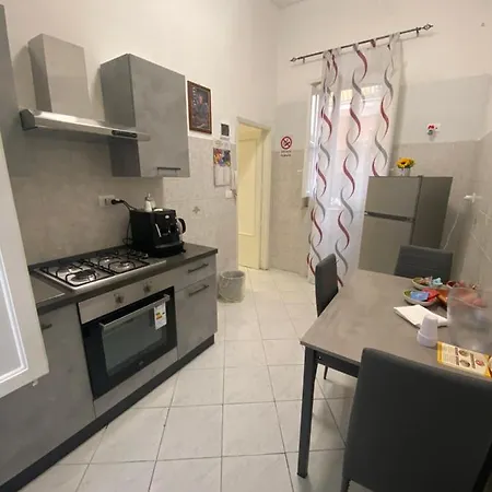 Lavica Airport Bed & Breakfast *