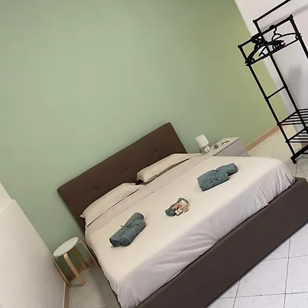Lavica Airport Bed & Breakfast