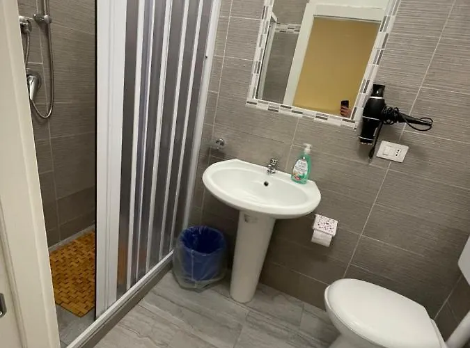 Lavica Airport Bed & Breakfast Katánie