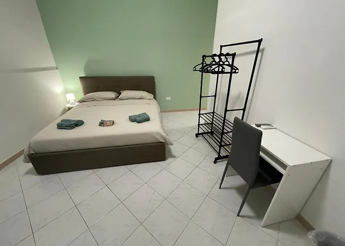 Lavica Airport Bed & Breakfast *